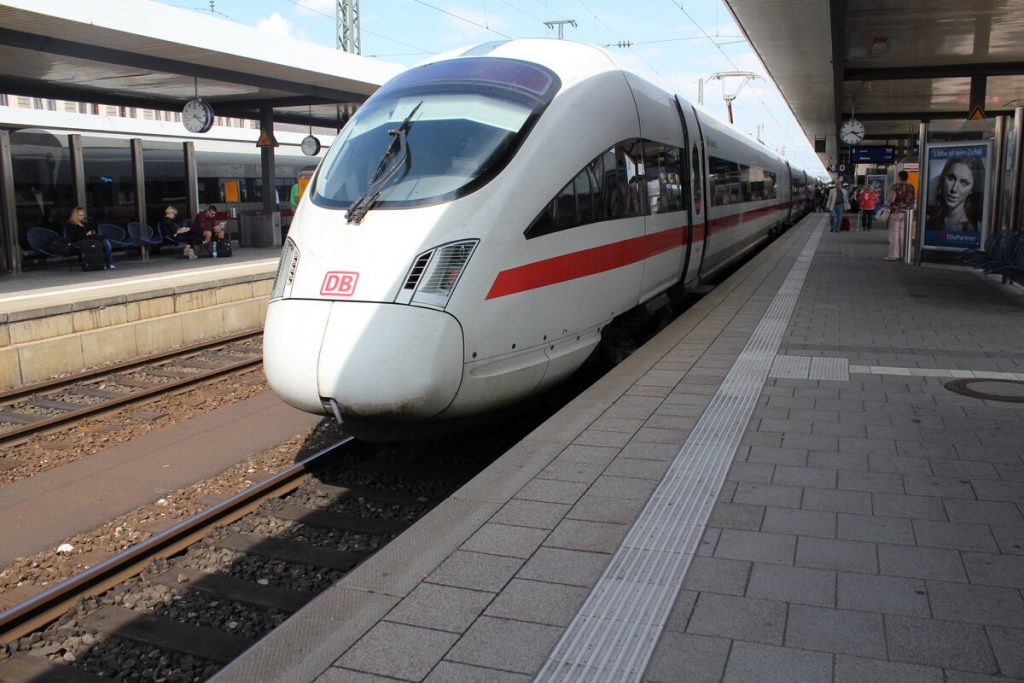 In diesem Sommer wird eine neue Zugstrecke eröffnet Berlin - Mukran - Bornholm