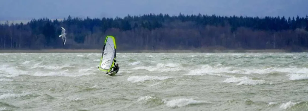 Beste Windsurfing-Spots in Deutschland